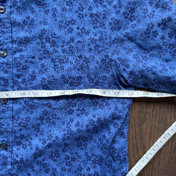 Club Monaco Men's Floral Short Sleeve Shirt - Slim Fit - Medium - Picture 3 of 6
